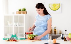 患单角子宫的高龄女性生孩子适合做几代试管？