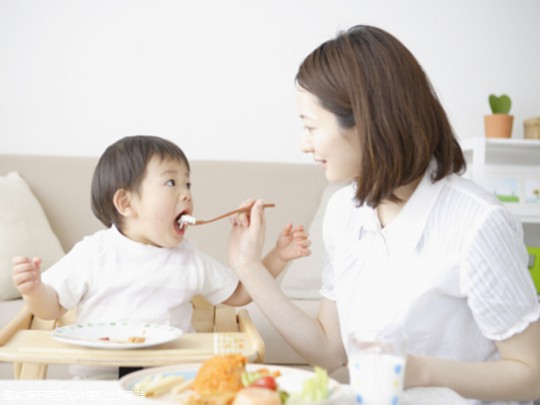 高龄孕妇备孕期间注意什么？月经迟多久可以验孕呢？